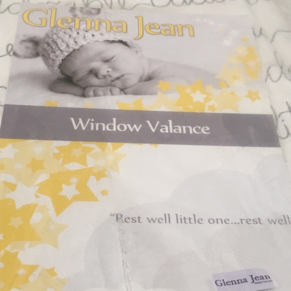 NWT Glenna Jean All My Love Valance
